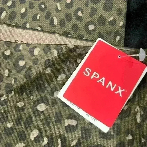 Spanx Look At Me Know Seamless Leopard Print High Rise Leggings Size XL Olive - Picture 3 of 5